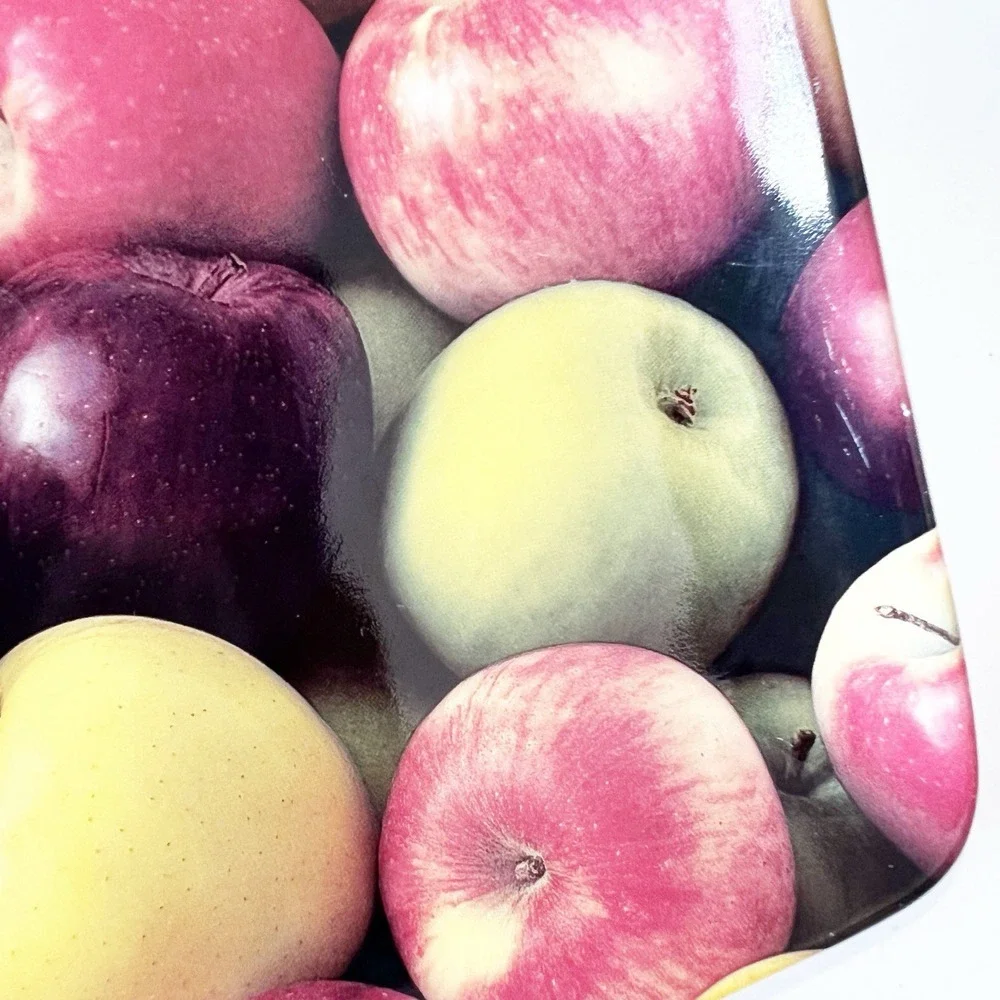Starbucks Red/Green/Yellow APPLES 9